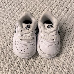 Baby crib shoes